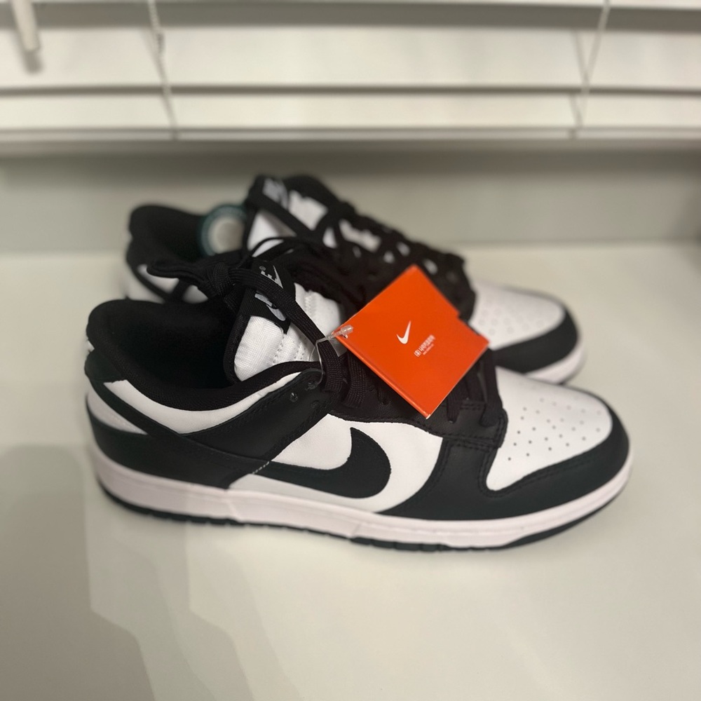Men’s Nike Dunk Low Retro Sneakers